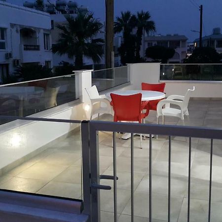 Chris'S Holiday Apt - Ayia Napa Bagian luar foto